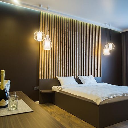 Hotel 21 โอเดสซา ภายนอก รูปภาพ